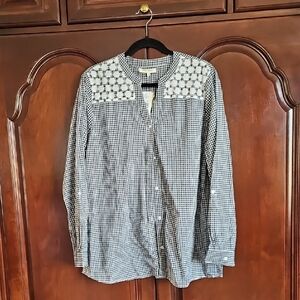 Gingham Button-Up Blouse with Embroidered Yoke - Black/White